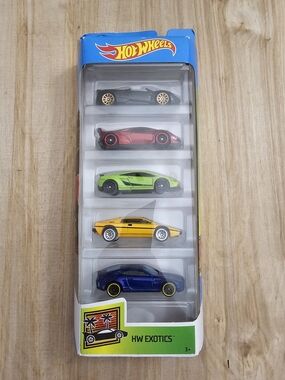 Hot Wheels 2018 Exotics 5-Pack - Multicolor Collector Car Set